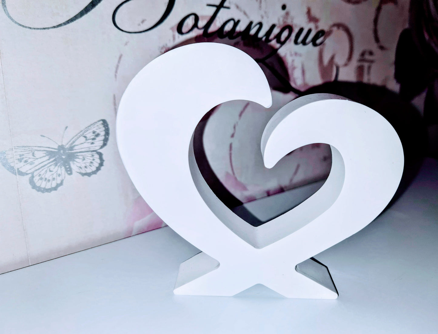Abstract Eco Resin Heart Ornaments